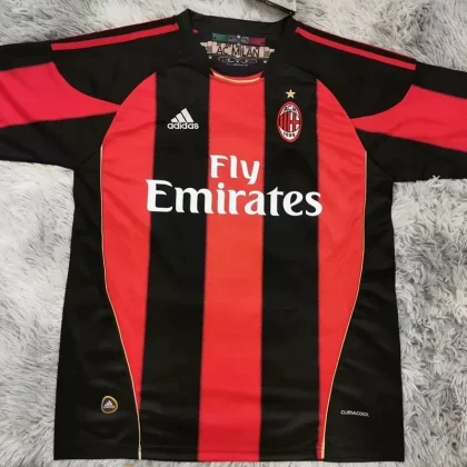 AC Milán 2010-11 Retro Local