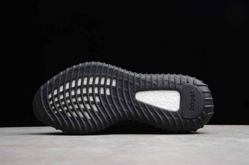 Adidas Yeezy 350 V2 Oreo - Imagen 4