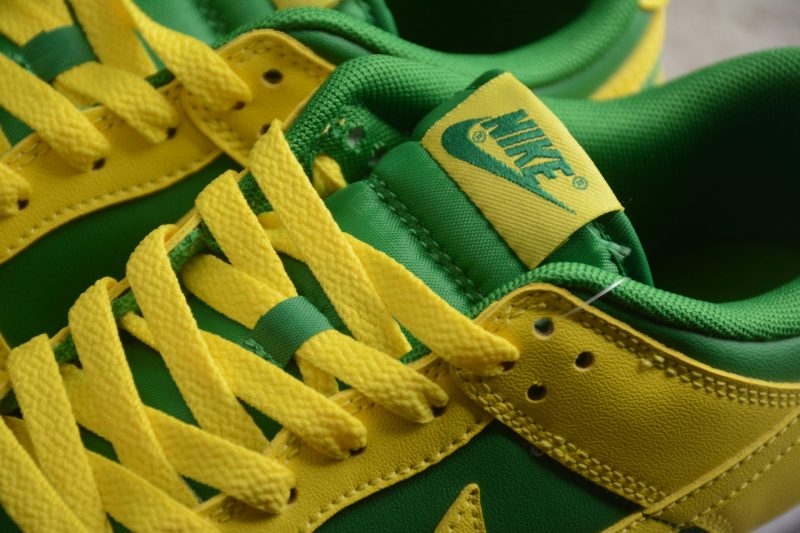 Nike Dunk Low Retro Reverse Brazil - Imagen 4